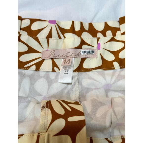 Hutch High-Waisted Pleated Daisy Shorts - Picture 8 of 8